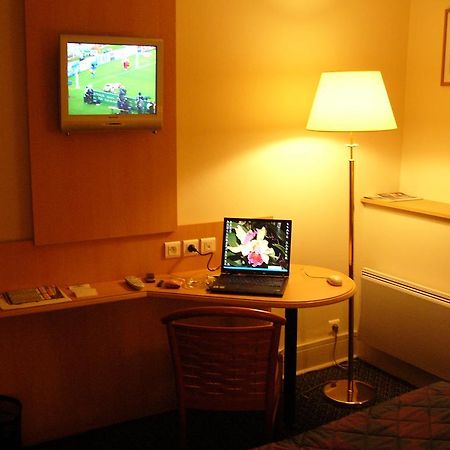 Hotel Le Bourbon Pau Centre Ngoại thất bức ảnh