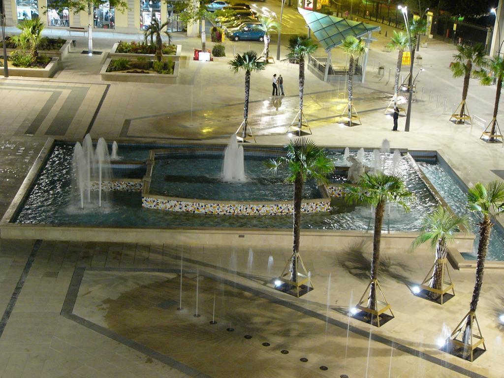 Hotel Le Bourbon Pau Centre Ngoại thất bức ảnh